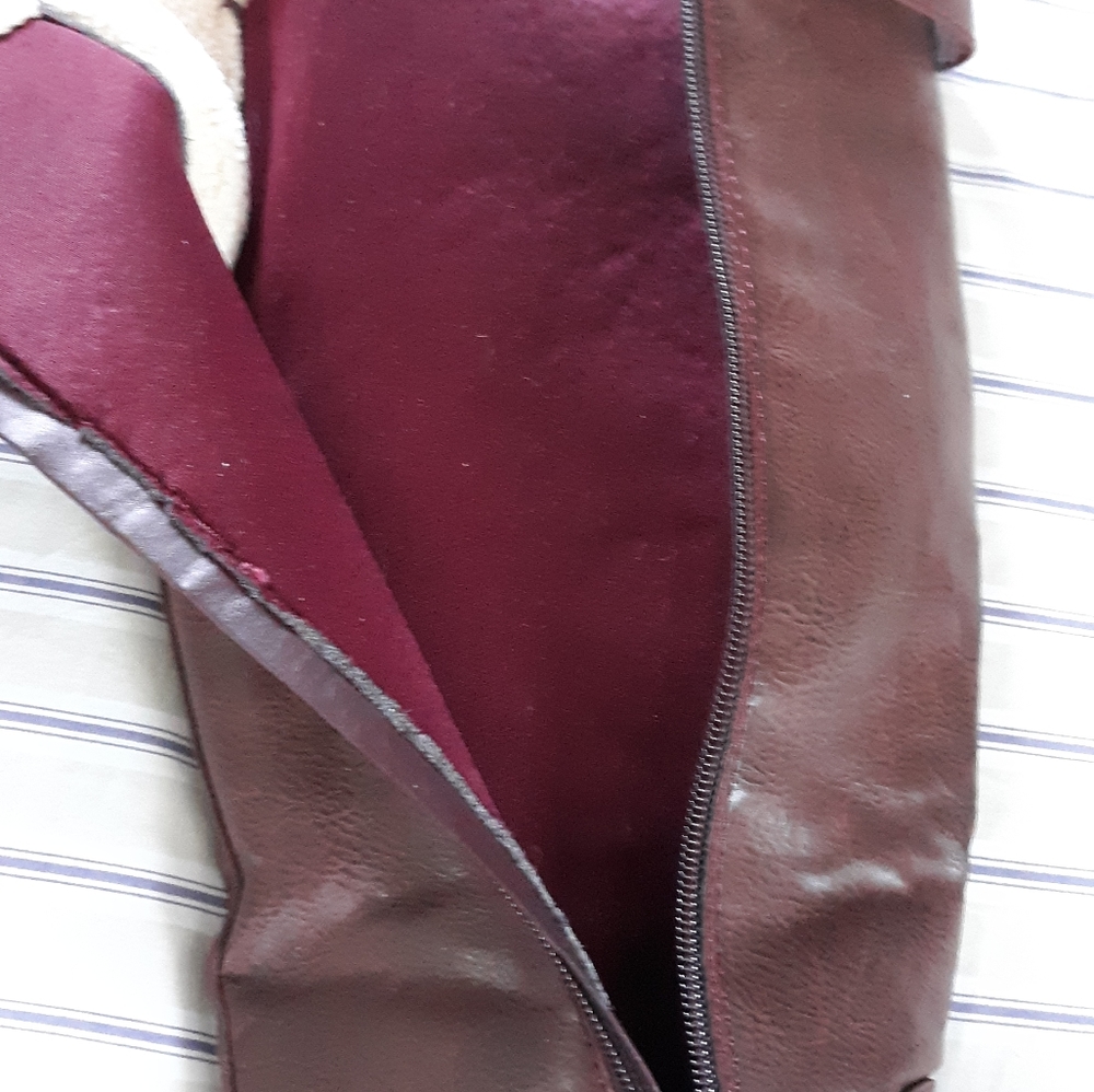 Boots - Picture 2 of 3